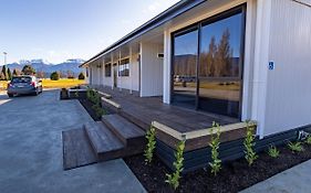 Dusky Motels